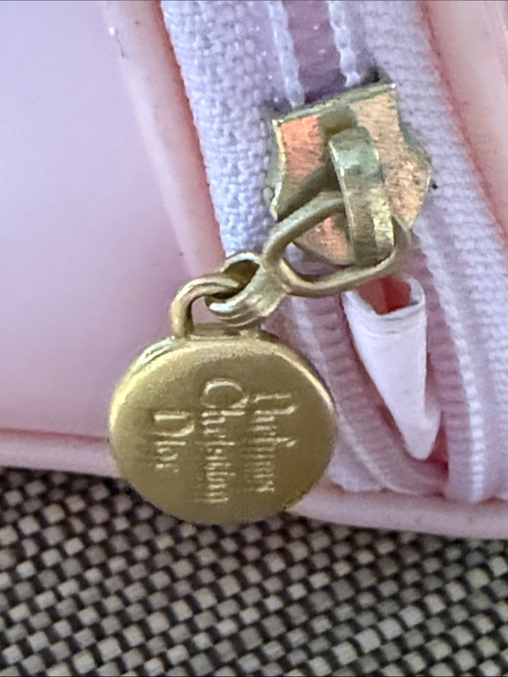 Christian Dior pardons Pink Cosmetic Pouch - Compact Travel Makeup Bag